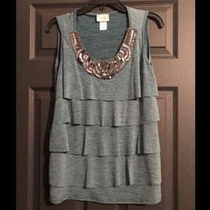 🌟🌟Woman’s Lavish size Medium top🌟🌟